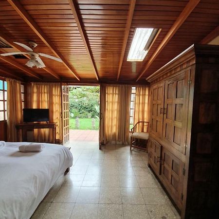 Turrialba Bed & Breakfast Esterno foto