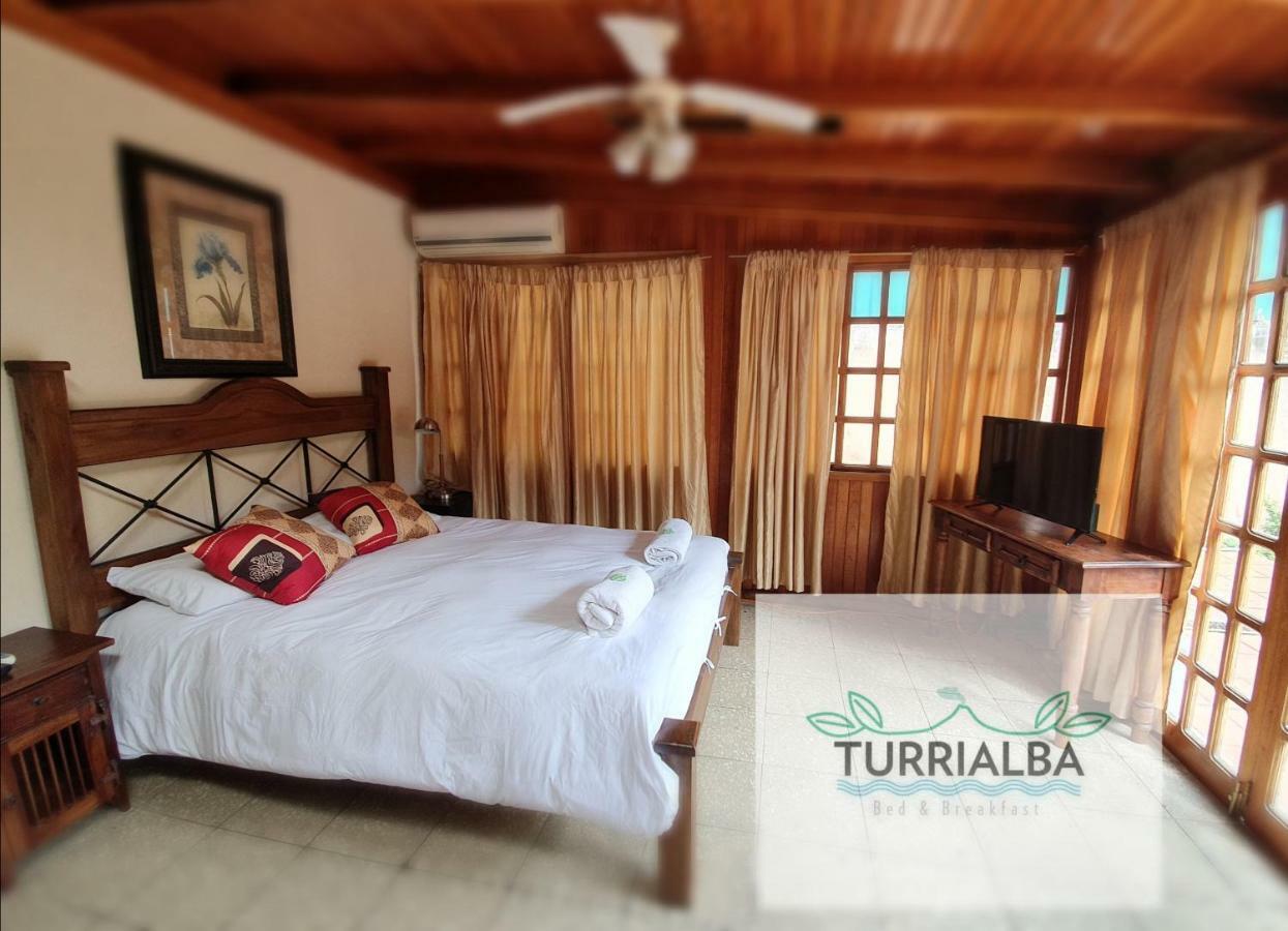 Turrialba Bed & Breakfast Esterno foto